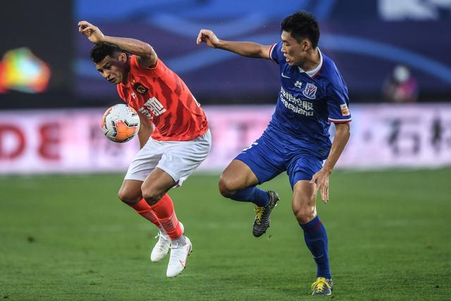 巴萨官方社媒晒猫咪形象新吉祥物