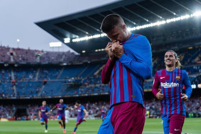 泰晤士报：曼联接近任命阿莫林 范尼可能只带一场